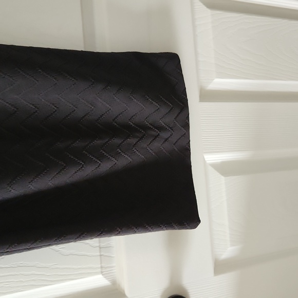 BLACK STRAPLESS DRESS - Picture 2 of 6